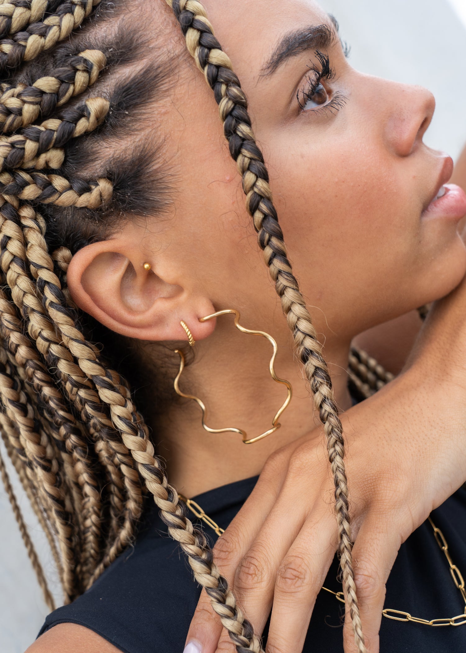 Sola Hoop Earrings